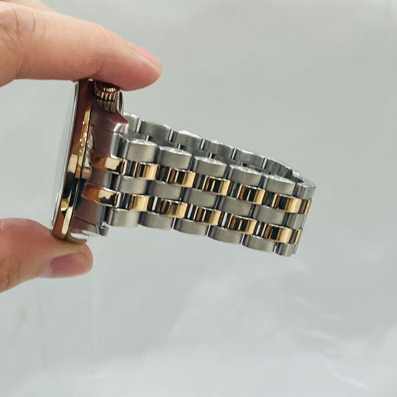  A 稼働 CITIZEN シチズン EcoDrive 8729 R005804 ソーラ時計 メンズ エコドライブ デイデイト表示 男性向け 自動巻き時計 腕時計(アナログ)