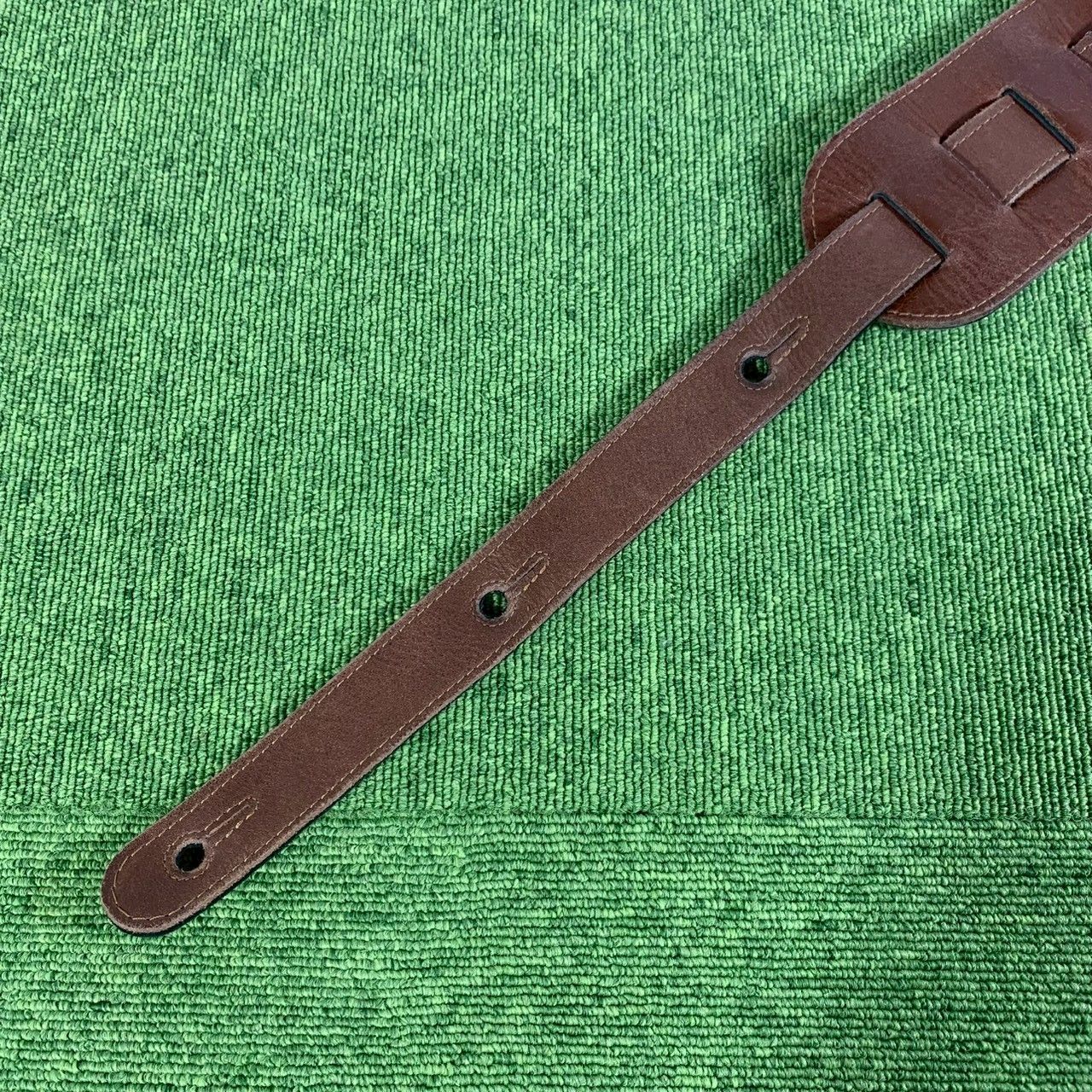 ベースストラップ D