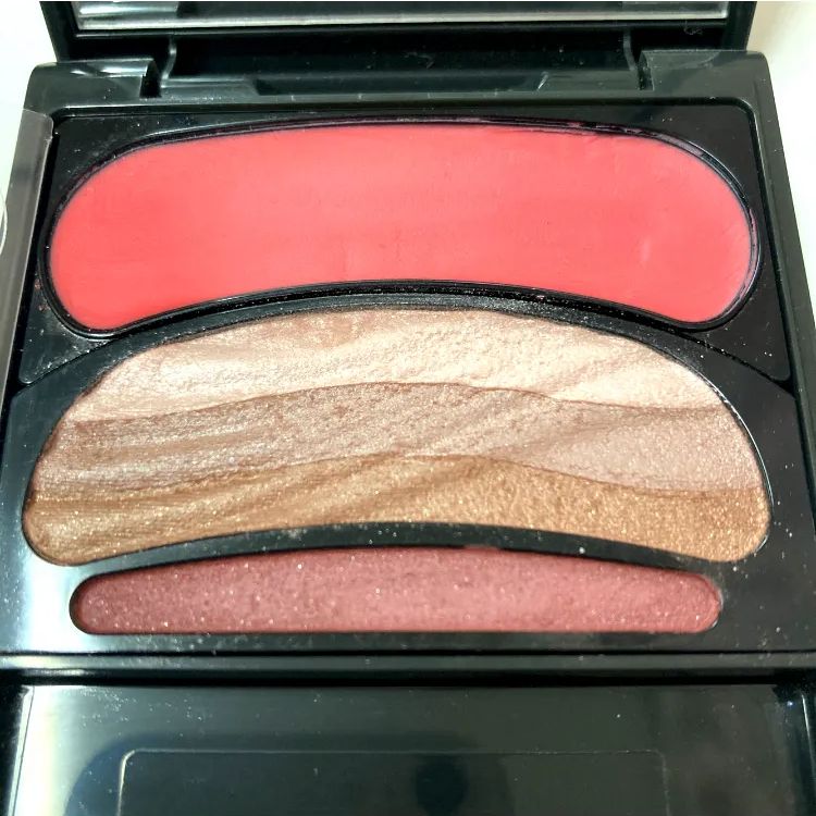 AUBE ブラシひと塗りシャドウN 15 レッド系 - メルカリ