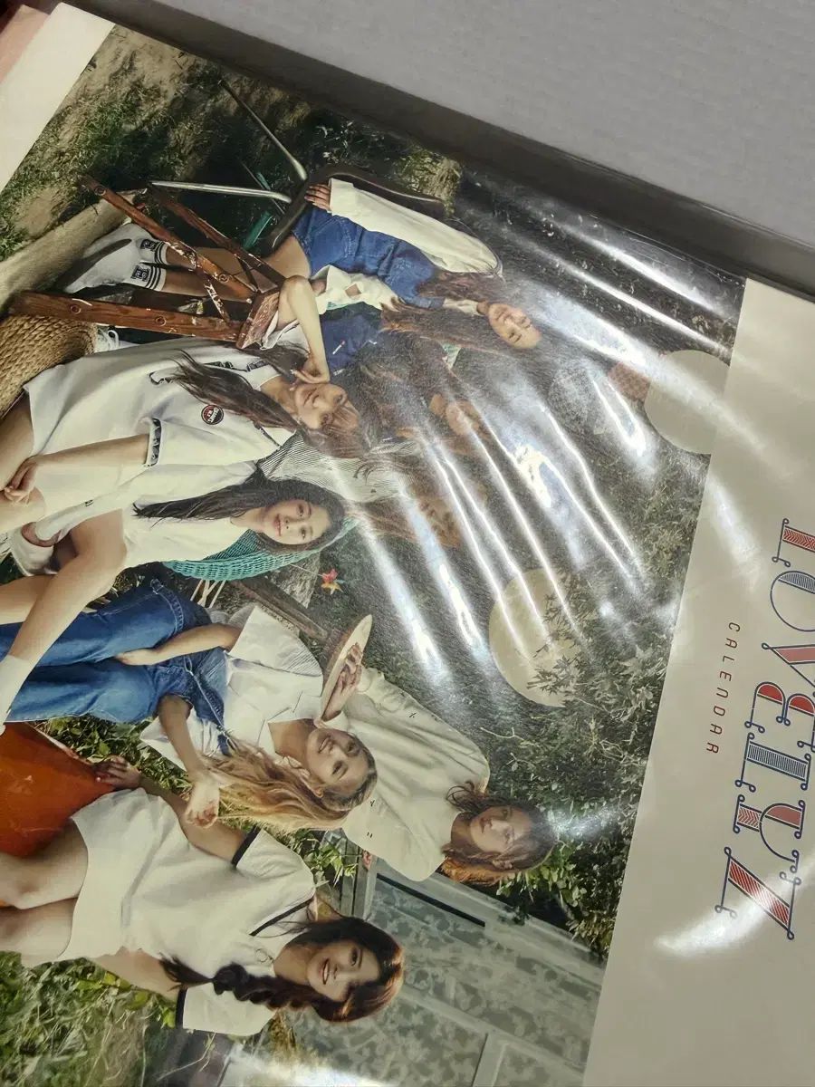 LOVELYZ（ラブリーズ） 2017 公式 シーグリ シーズングリーティング