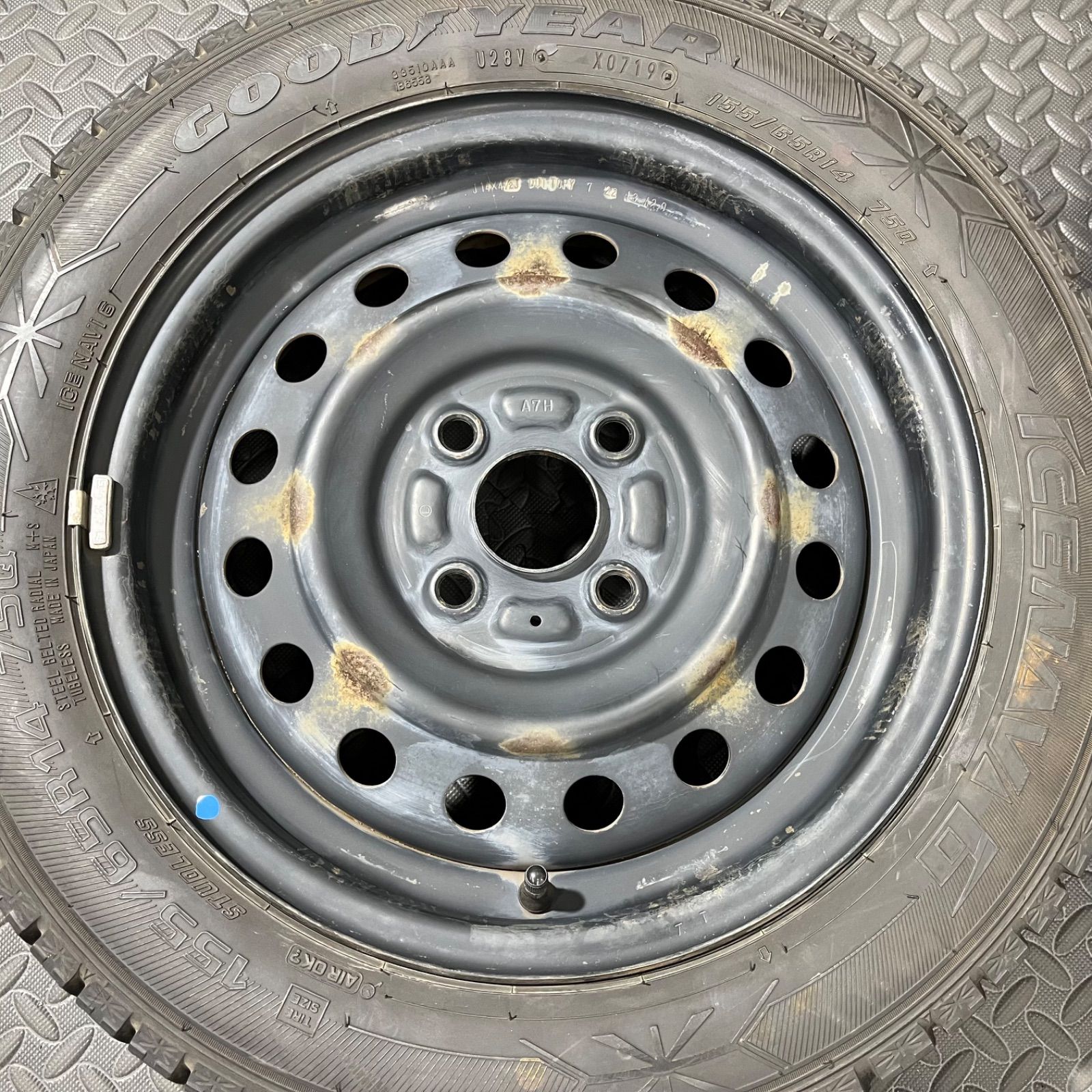 19年製 155 65 R 14 グッドイヤー アイスナビ6 スズキ アルト ワゴンR スペーシア スタッドレスタイヤ 1279 Y
