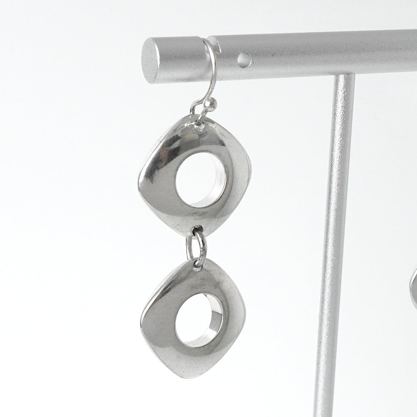 ティファニー クッション ドロップフック ピアス シルバー925 - メルカリ