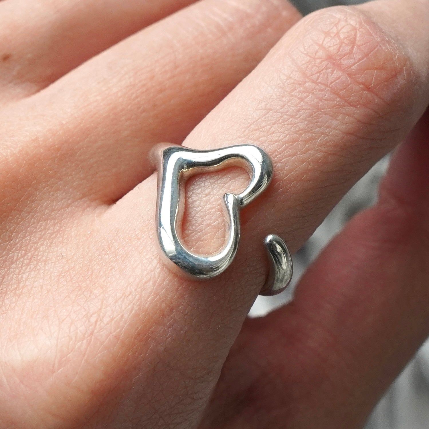 ティファニー オープンハート 指輪 リング シルバー925 - メルカリ