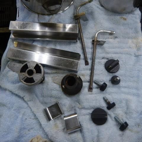  マルゼン 卓上 餃子 焼き器 ギョーザ グリラー 2鍋 2連 MGZ-066 W LPガス 60 配管 D H 27 7 cm 43 kg 鍋W 21.5 33 ×2 その他 鍋 グリル