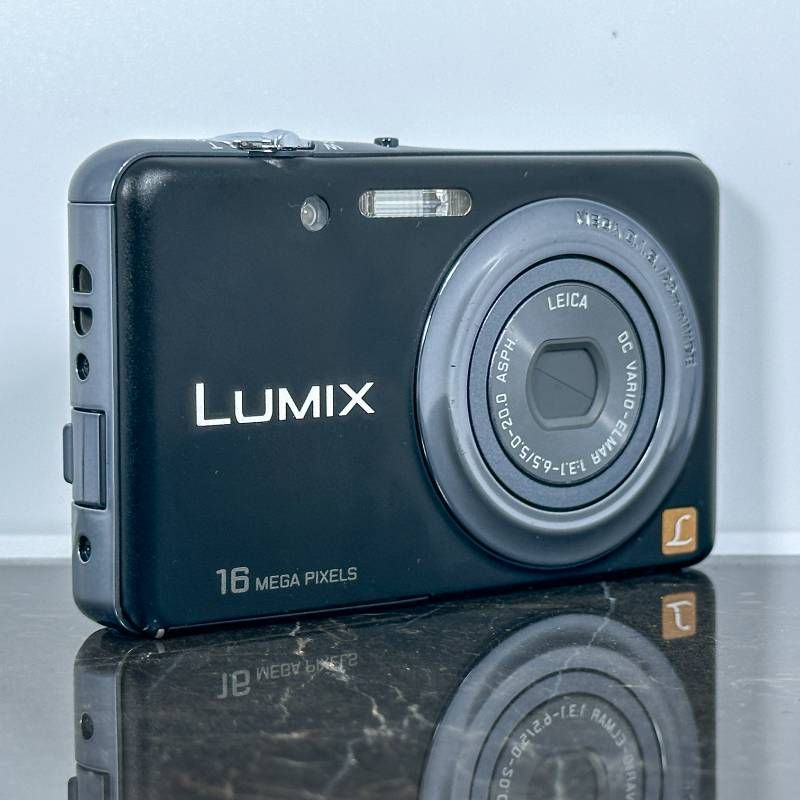 美品】Panasonic LUMIX DMC-FH7 ブラック パナソニック ルミックス