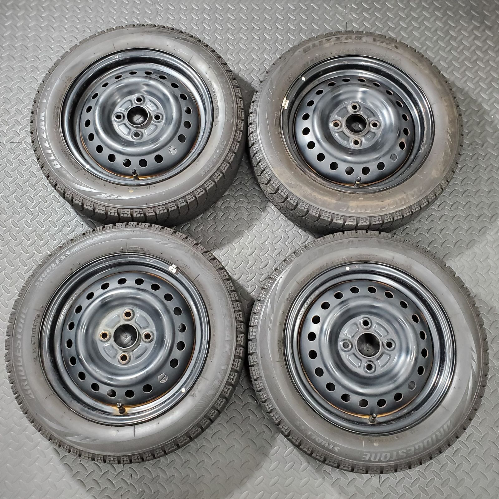 20年製 155 65 R 14 ブリヂストン ブリザックVRX ダイハツ タント ムーヴ ミラ コンテ スタッドレスタイヤ 1280