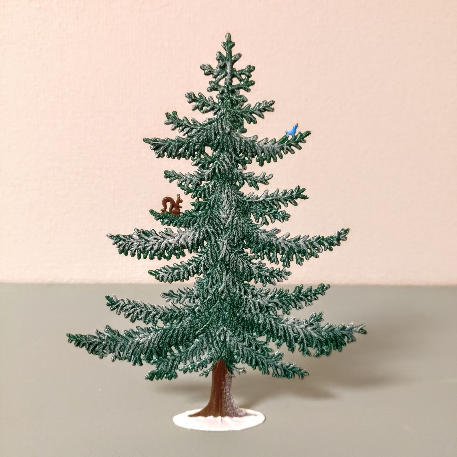  冬のリスのもみの木A 大 スタンドタイプ 錫飾り ドイツ シュヴァイツァー工房 ディスプレイ キャンドルホルダー 置物 インテリア小物