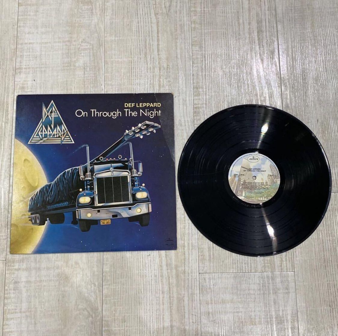 アナログ レコード 12inc 12インチ DEF LEPPARD デフ レパード On