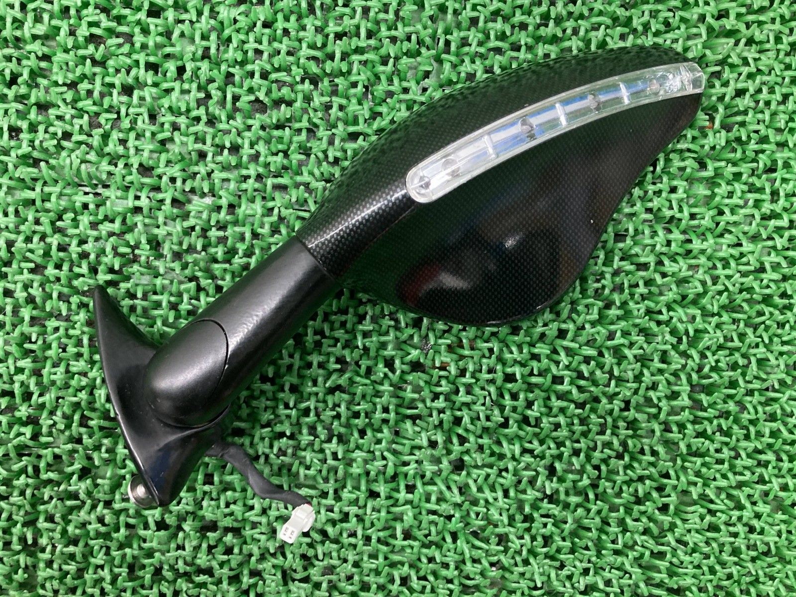 FAR製899パニガーレ 1199パニガーレ ミラー 左 ドゥカティ LEDウインカー内蔵 カーボン調 割れ欠け無し 品薄 品 Tm