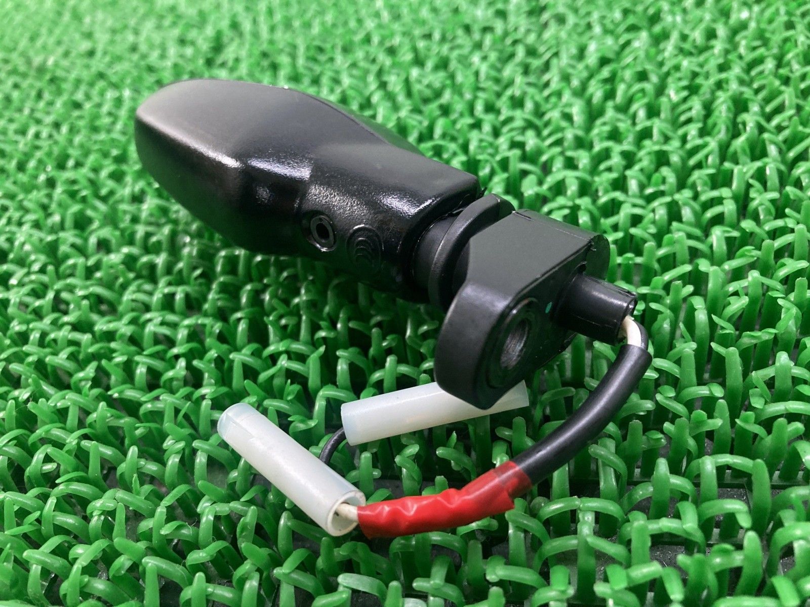 ストリートトリプル765RS ウインカー 片側 11896 トライアンフ(TRIUMPH) 純正 中古 トライアンフ スピードトリプル1200RS LED Uc
