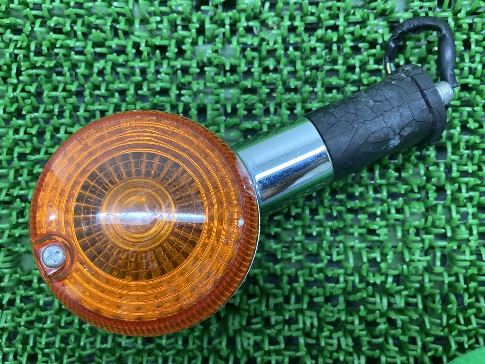 W800 ウインカー 片側 3601 カワサキ 純正 中古 バイク 部品 EJ800A 11