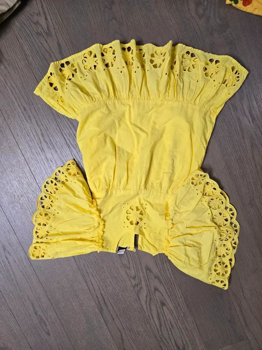 STELLA McCARTNEY ステラ マッカートニー エンブロイダリー レース イエロー ONE PIECE 5-6 y