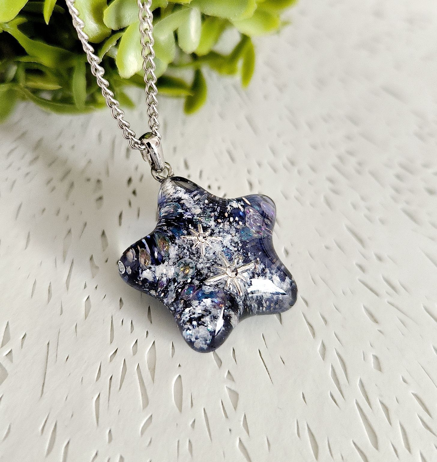 Snowy Night Star レジンネックレス アクセサリー - メルカリ