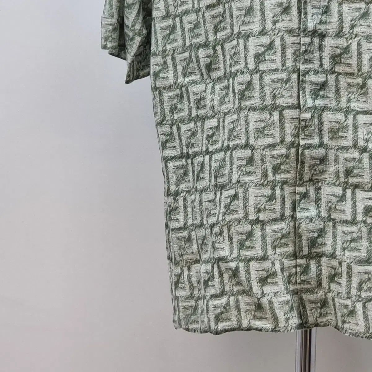 39 フェンディ FS0795AR62 FF リネン 半袖 シャツ B1102K011 - メルカリ