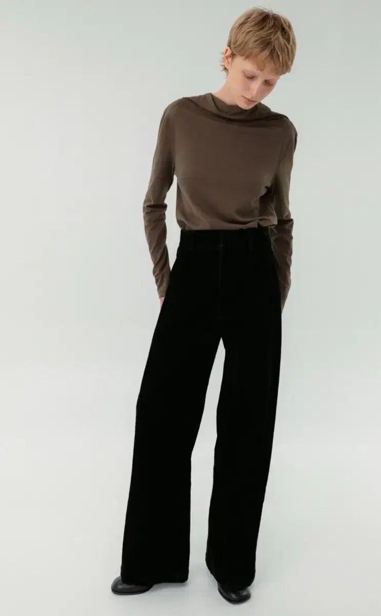 rrace ツアーベルベット カーブ パンツ ブラックM