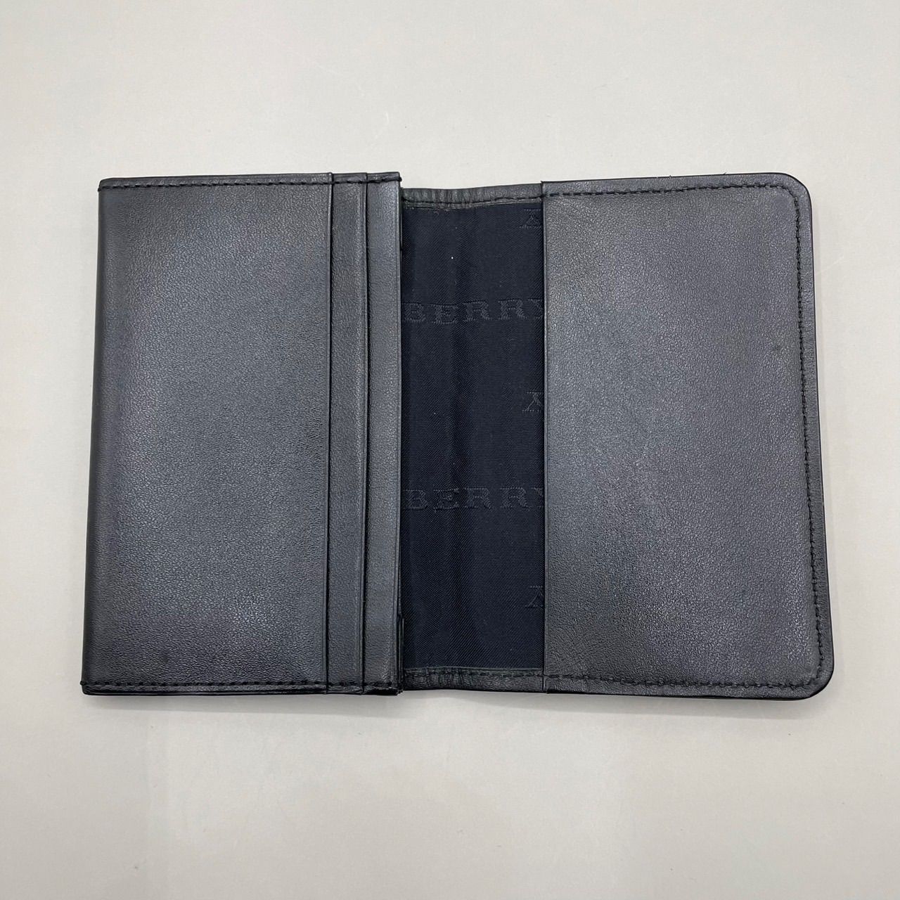 【美品】Burberrys バーバリー　名刺入れ　ノバチェック　希少　大人気モデ 極美品 希少 BURBERRY バーバリー 名刺入れ カードケース 定期入れ