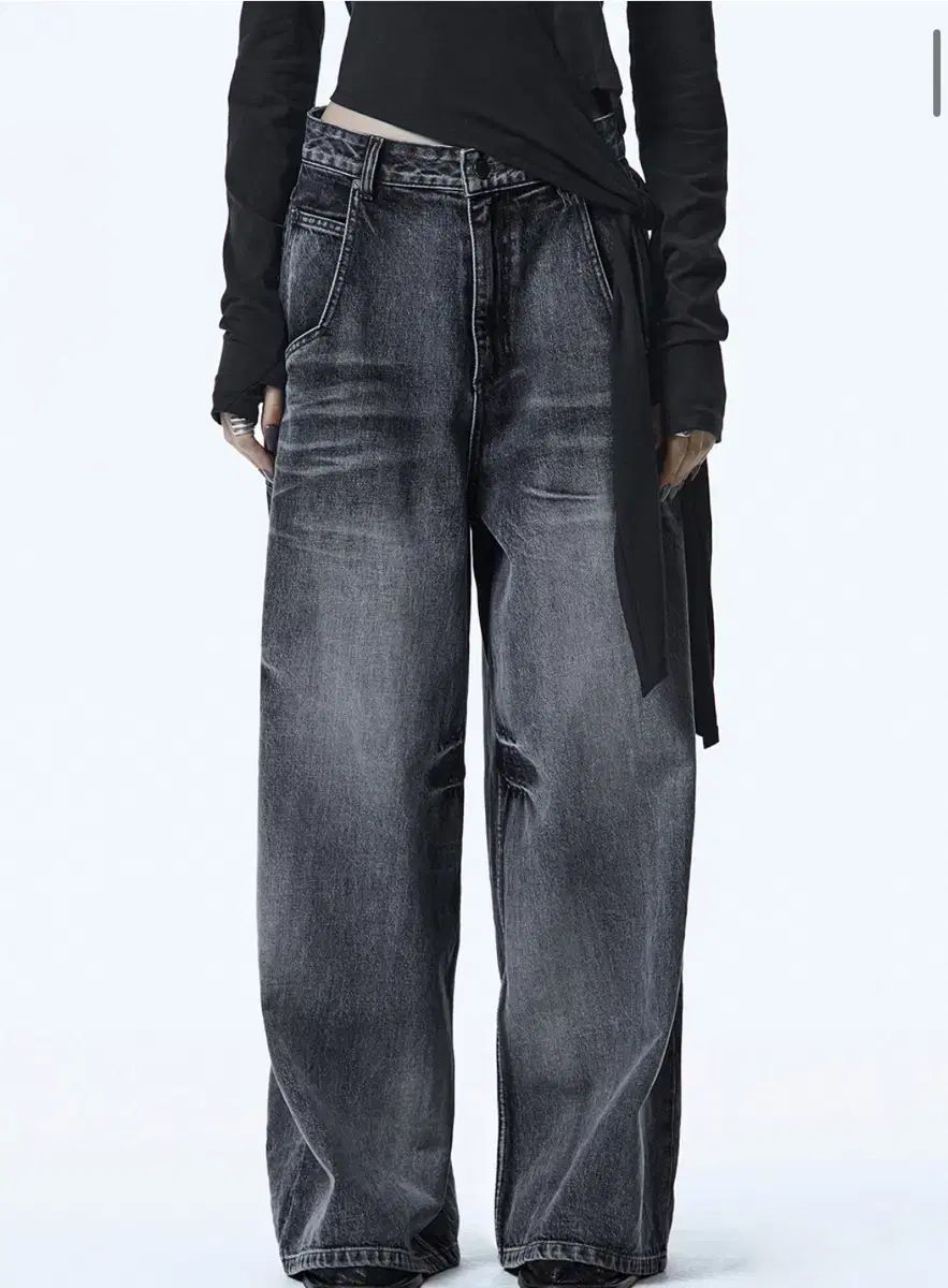 トリミングバード デニムジーンズ