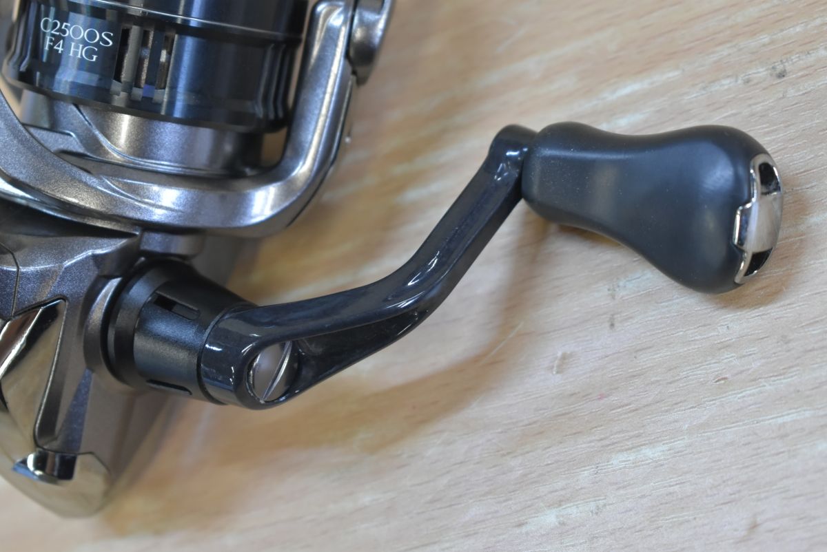 シマノ 17コンプレックスCI4+ C2500S F4 HG アベイルカスタム