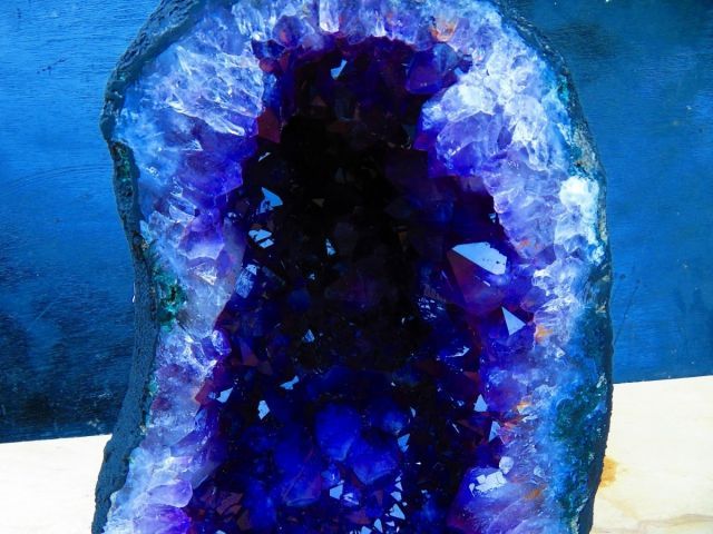  絶品濃い濃い超強パワー 超迫力 品 ウルグアイ産 天然水晶宝石 アメジストドーム超巨大57 31 kg 高さ500 mm tr 30445 オーナメント ラッピング 包装