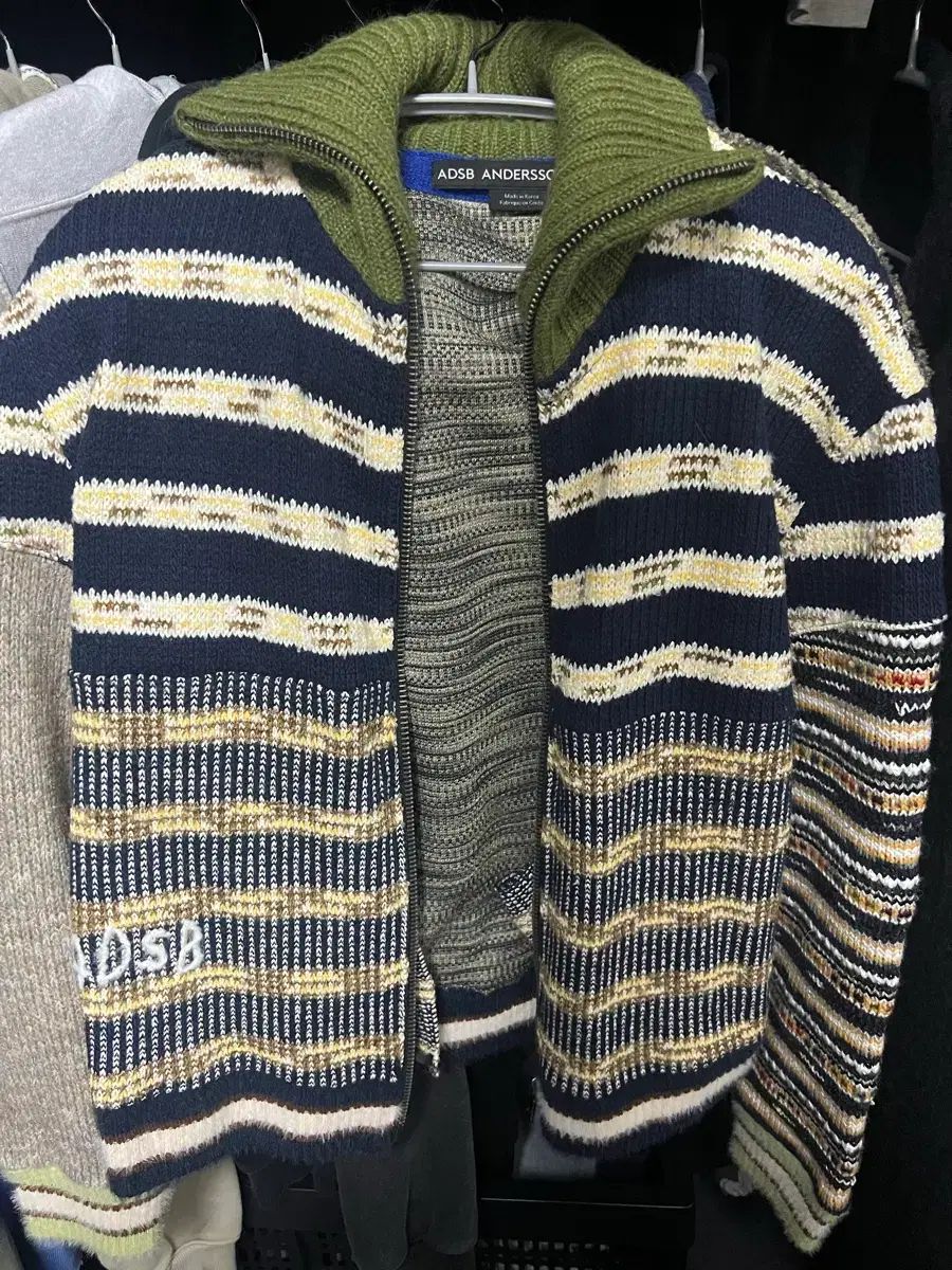 M アンダースンベル ジップアップ ニット