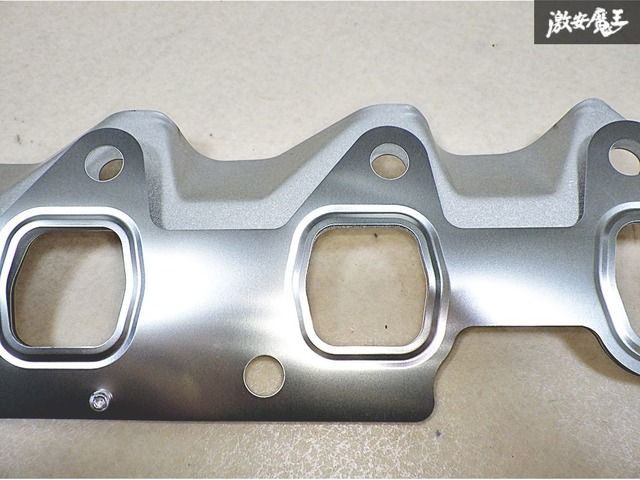 ☆新品☆未使用☆ スズキ純正 JA11 ジムニー エキゾーストマニホールド