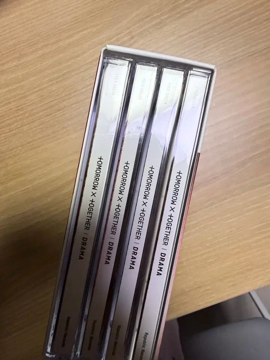 TOMORROW X TOGETHER(TXT) 日本 アルバム まとめ - メルカリ