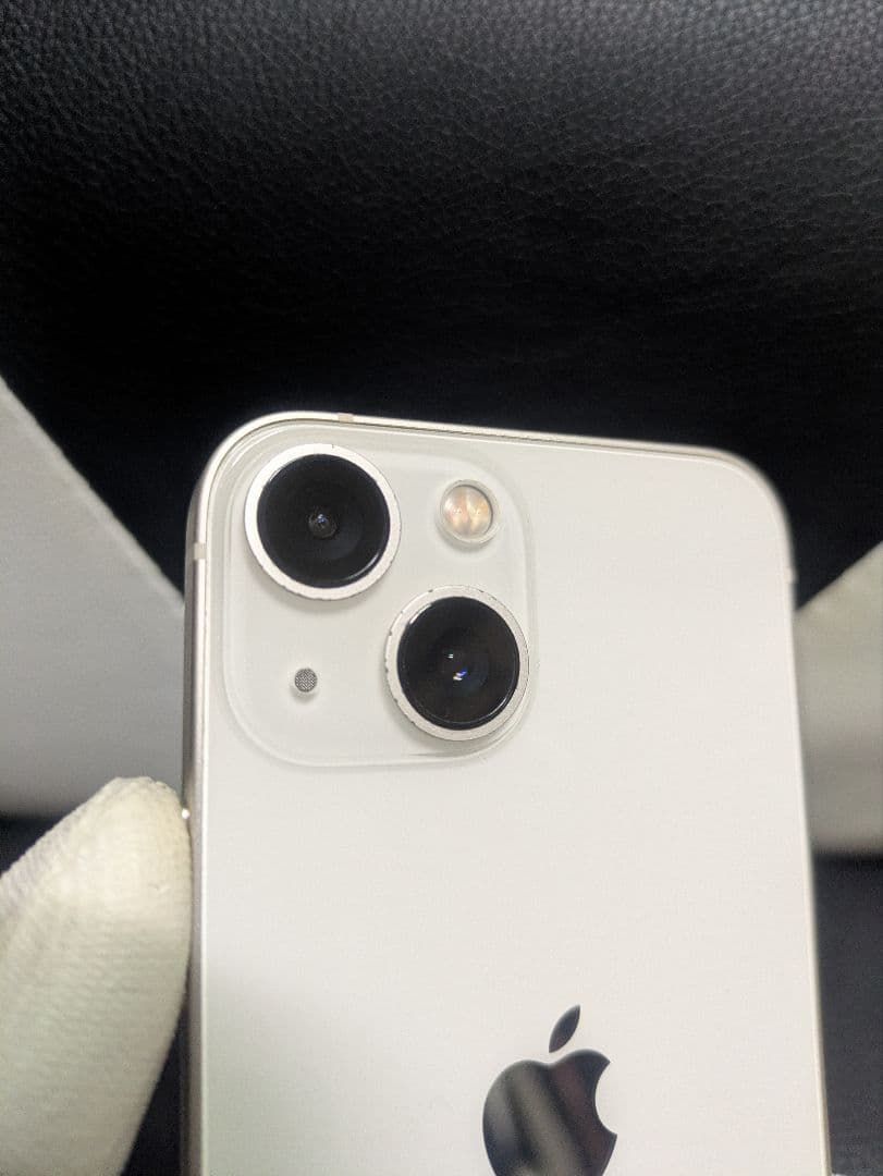 美品　iPhone 13 mini 128gb シルバー　銀　SIMフリー　42 美品 iPhone 13 mini 128gb シルバー 銀 SIMフリー 42 - メルカリ