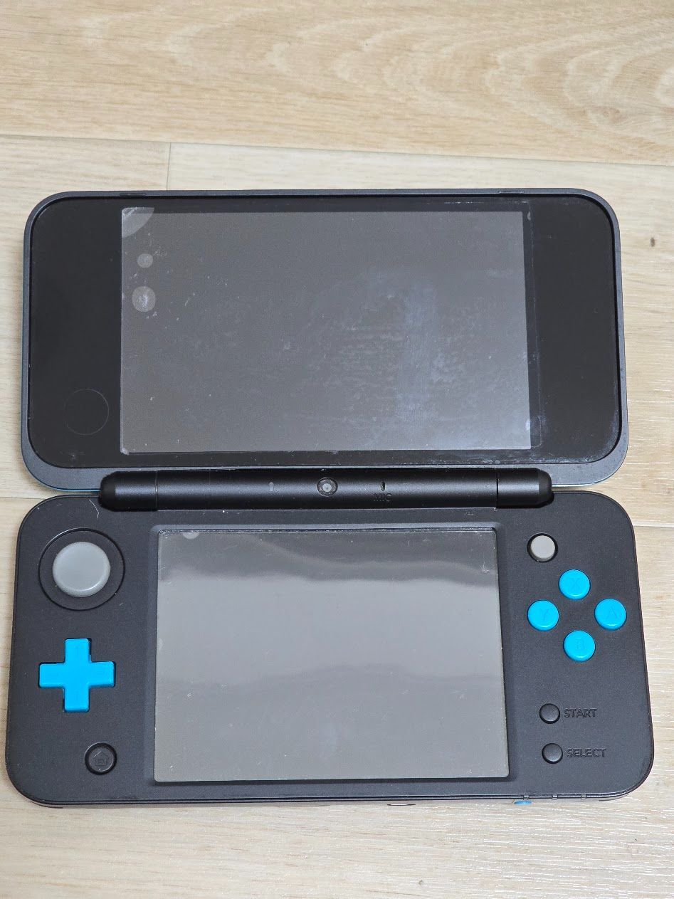 ニンテンドー2 DS LL 本体 ブラック×ターコイズ
