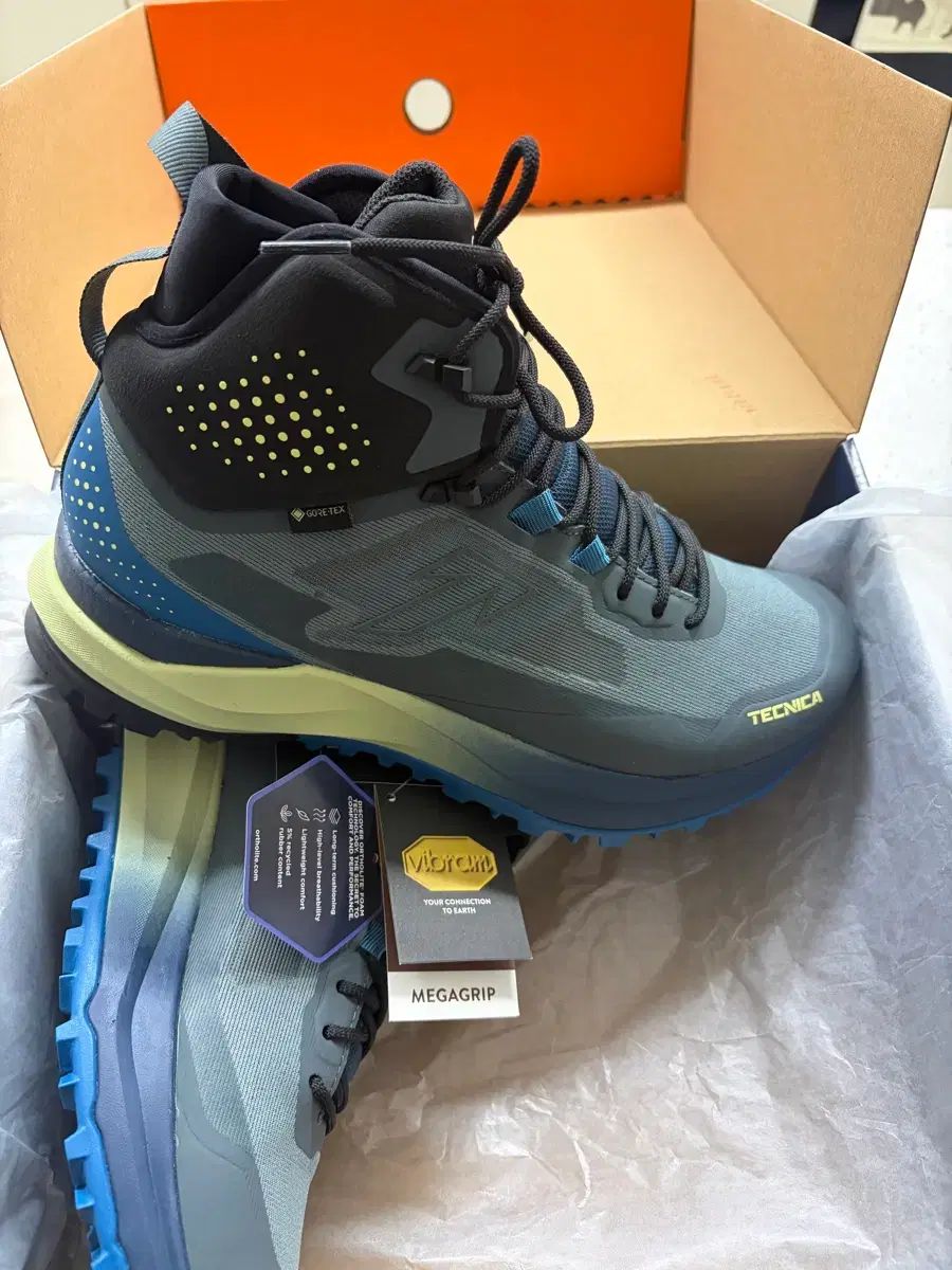 テック ニカ スパークミッド gtx 265 サイズ