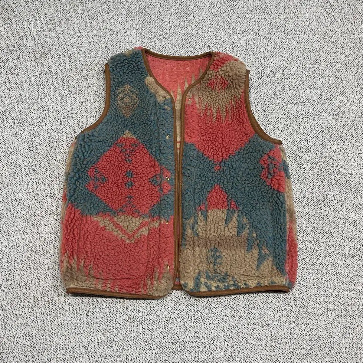 キャピタル リバーシブル ベスト - メルカリ