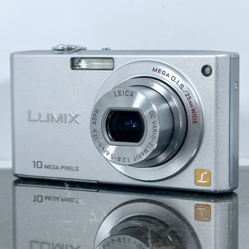 美品】Panasonic LUMIX DMC-FX35 シルバー 1010万画素 25mm広角 LEICA