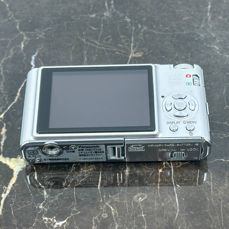 美品】Panasonic LUMIX DMC-FX35 シルバー 1010万画素 25mm広角 LEICA