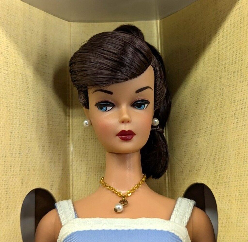 マテル 復刻バービー サバーバンショッパー #28378 - メルカリ