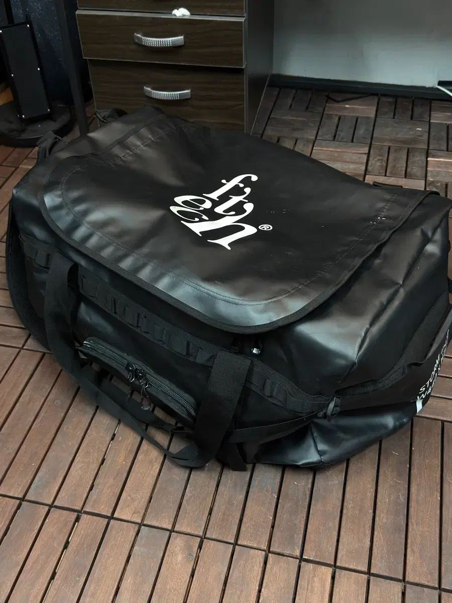 Fetch Sunday ダッフルバッグ 135 L