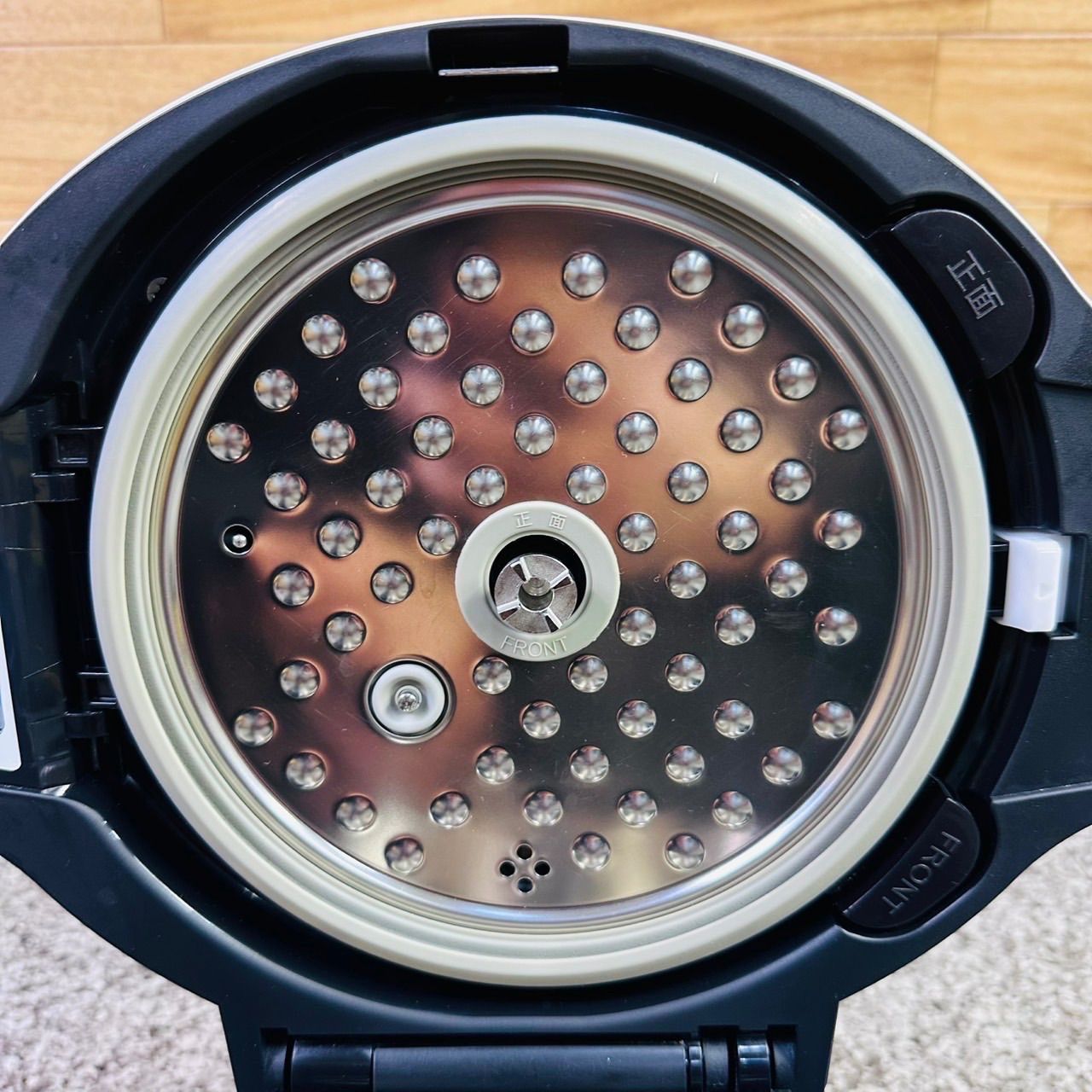 SHARP シャープ KN-HW16E-W 水なし自動調理鍋 2021年 HEALSiO ヘルシオ