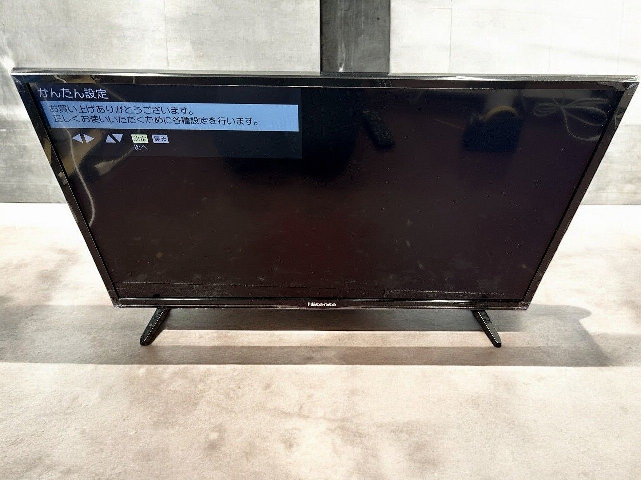Hisense ハイセンス 32型 ハイビジョン液晶テレビ 32 BK 1
