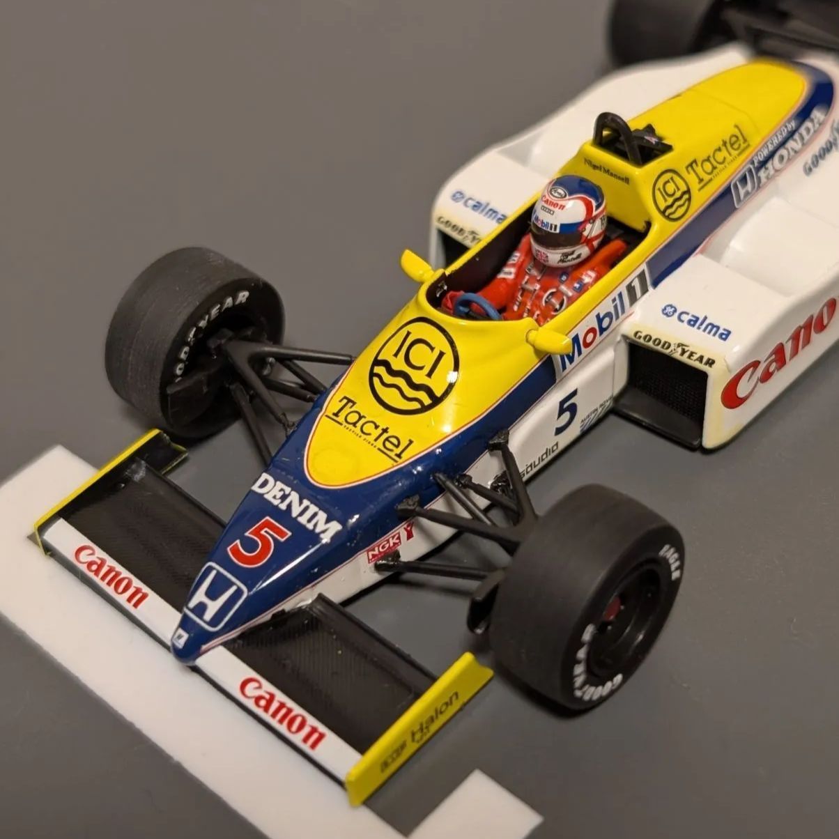 初優勝1/43ウィリアムズFW10ナイジェル・マンセル初優勝モデル