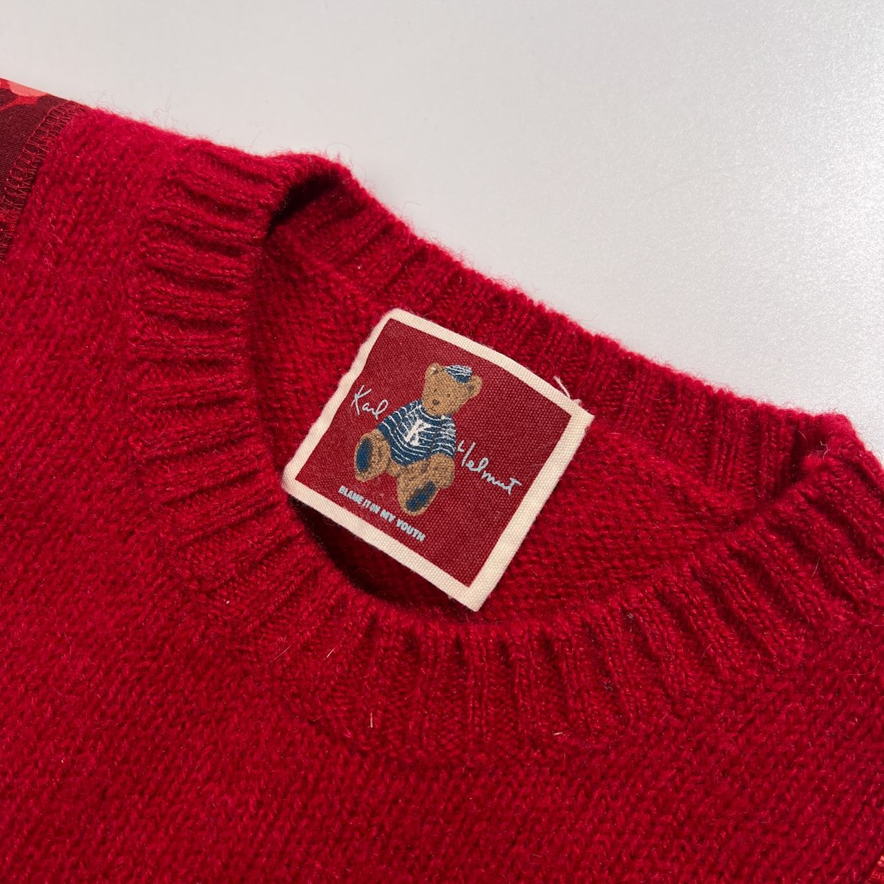 【Karl Helmut】　カールヘルム オリエンタル柄ニット W27 Karl Helmut カールヘルム ベアー柄 コマンド風 ウールニットセーター