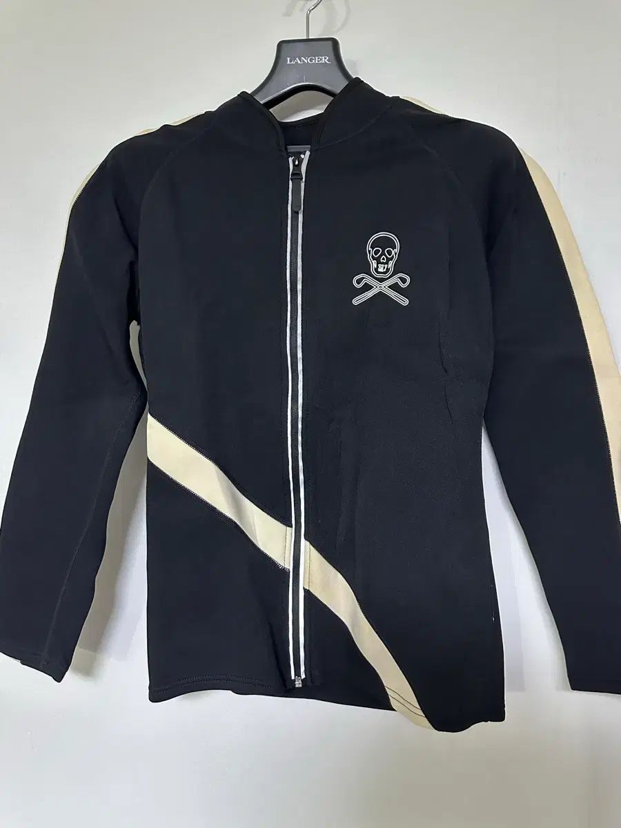 マークアンドロナ NEO ラッシュガード ジップアップ