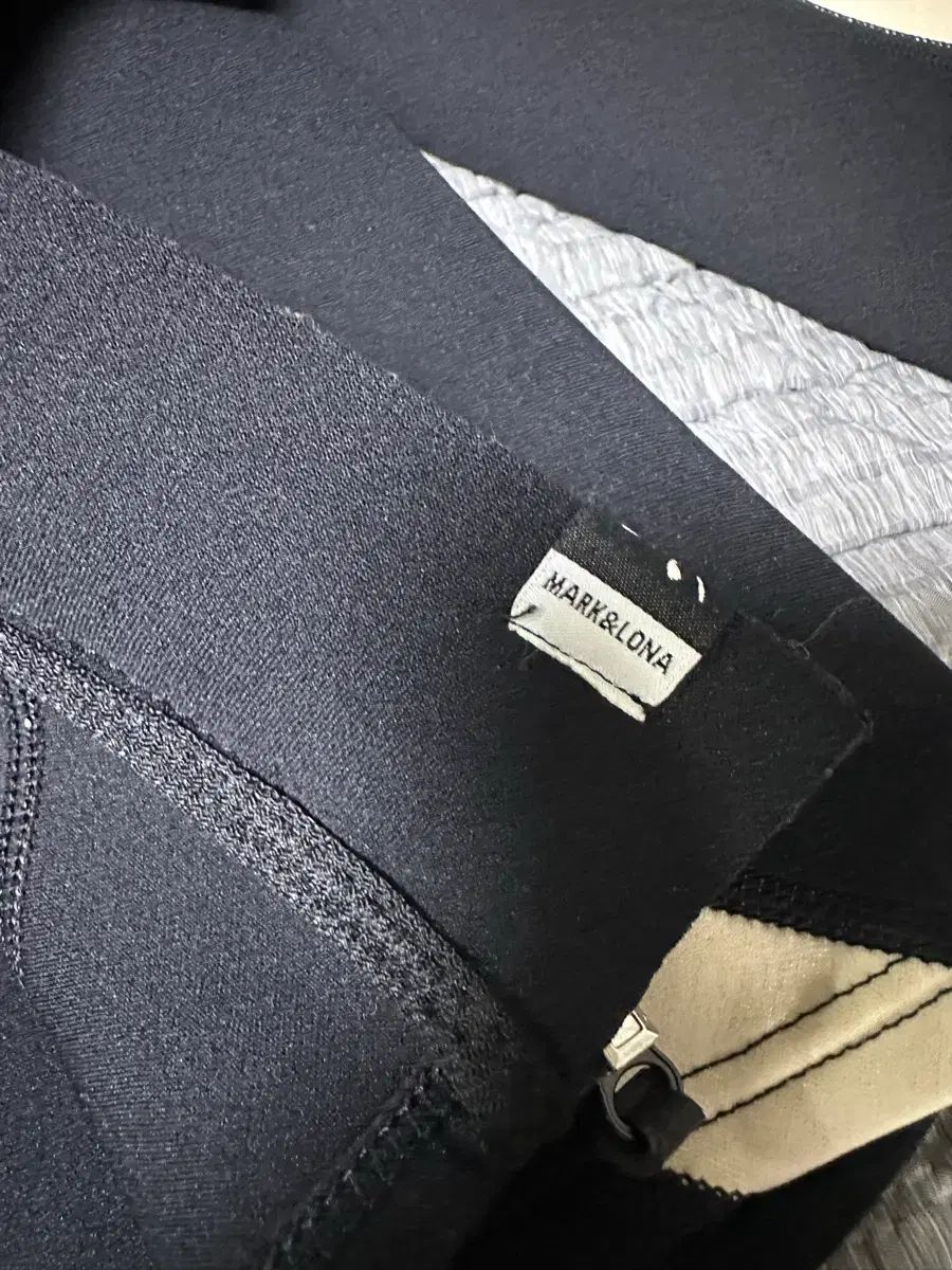 マークアンドロナ NEO