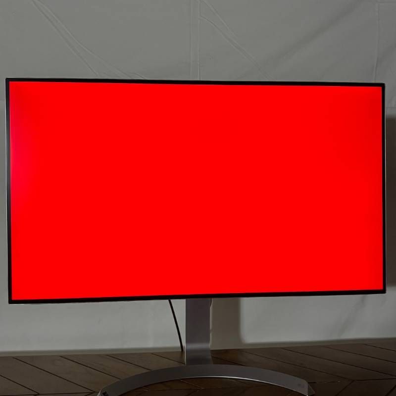 31.5インチ LG 4K 高画質モニター32UD99-W Ultra HD USB TypeC ①