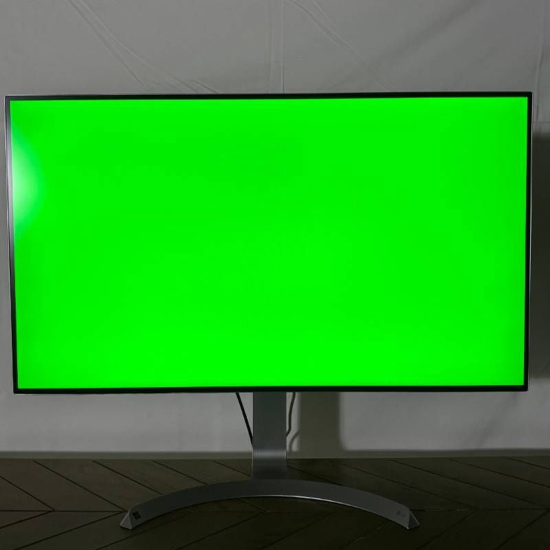 31.5インチ LG 4K 高画質モニター32UD99-W Ultra HD USB TypeC ①