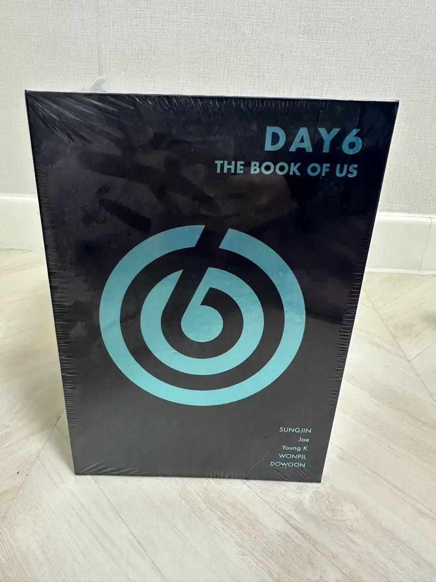 DAY 6 デイシックス パッケージボックス