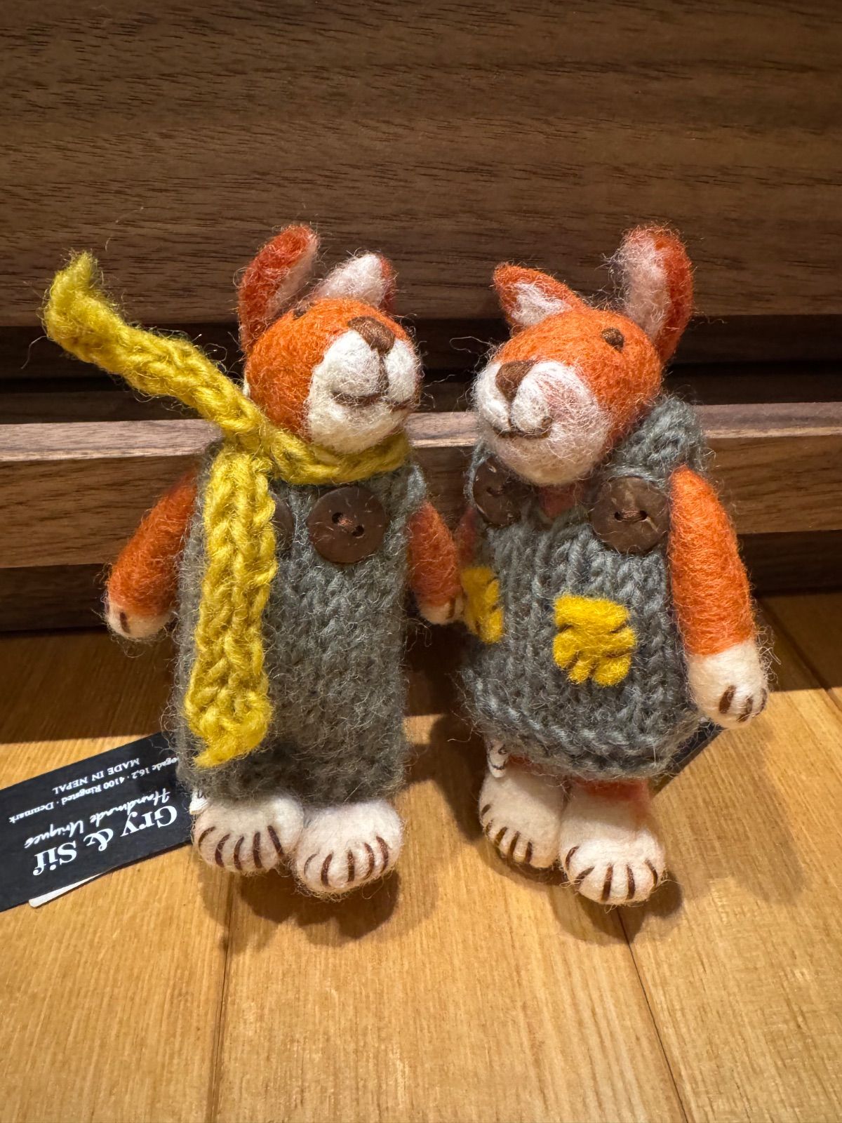 Gry-Sif グライ-シフ きつね 4体セット 羊毛フェルト ぬいぐるみ 人形 置物