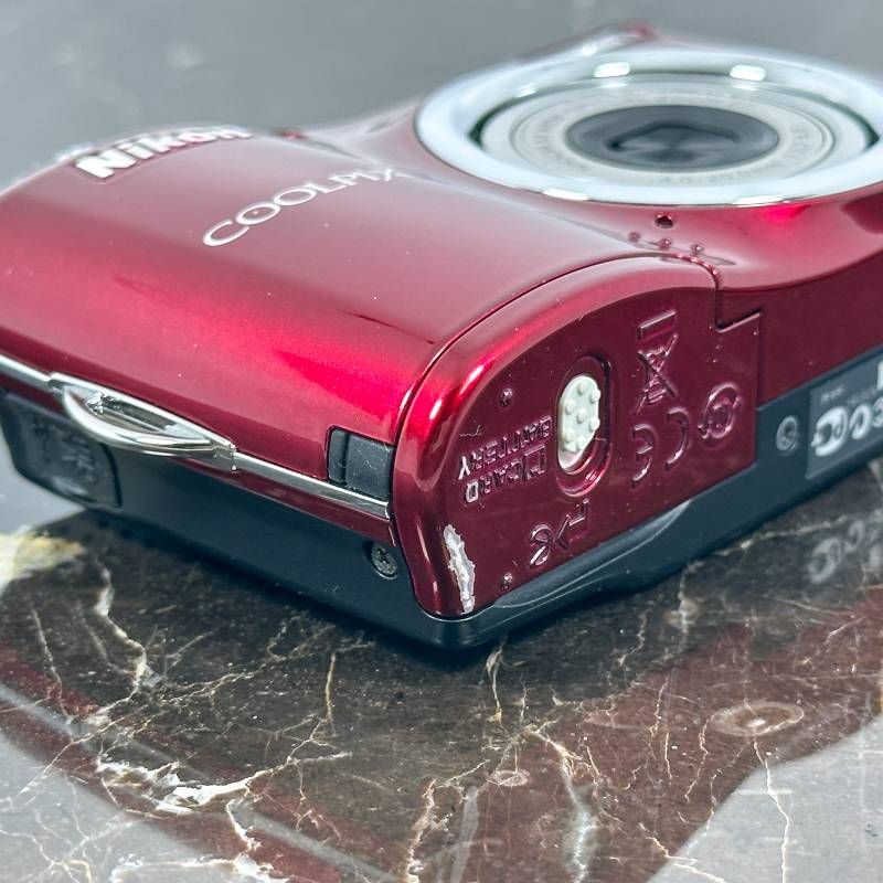 Nikon COOLPIX L23 レッド 1010万画素 28mm広角 光学5倍ズーム 単3電池