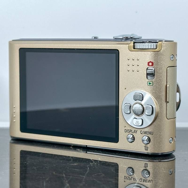 美品】Panasonic LUMIX DMC-FX66 ゴールド 1410万画素 25mm広角 LEICA