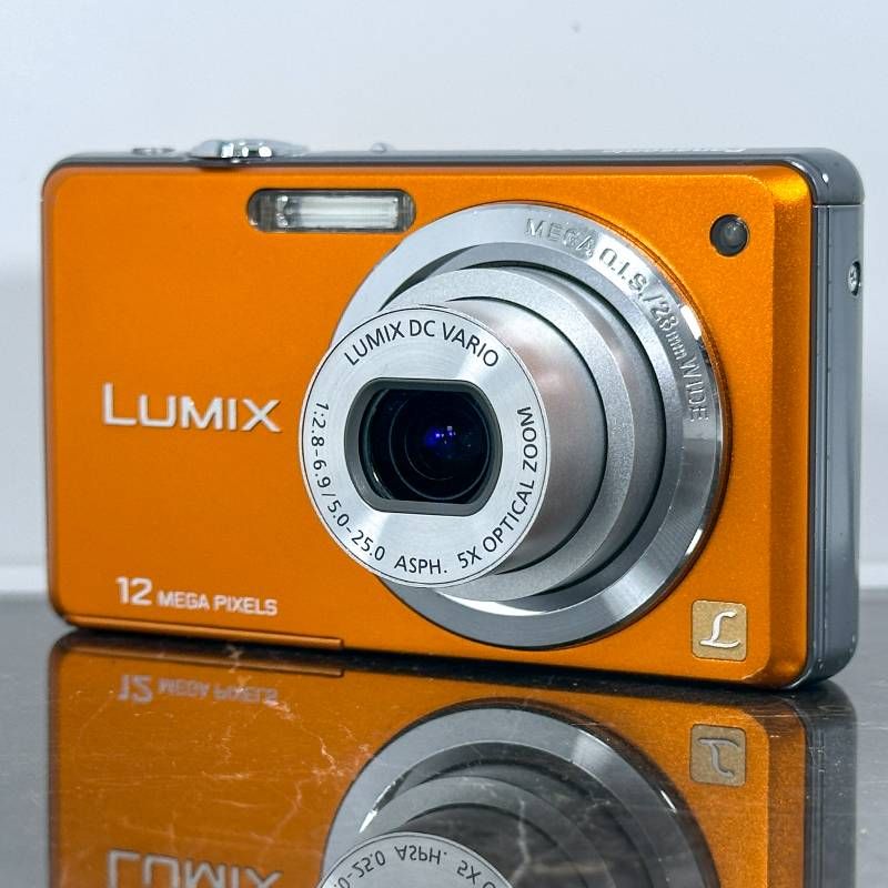 Panasonic LUMIX DMC-FS10 オレンジ Panasonic LUMIX DMC-FS10 オレンジ 1210万画素 28mm広角 光学5倍