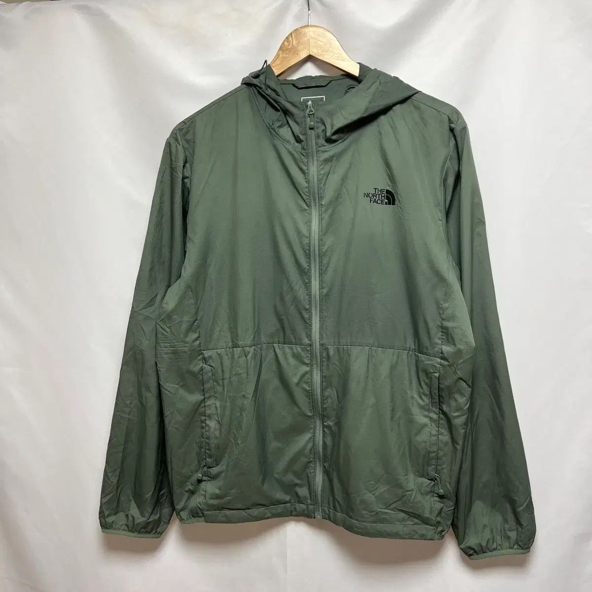 正規品/L THE NORTH FACE ザノースフェイス 軽量 カーキ ウィンド
