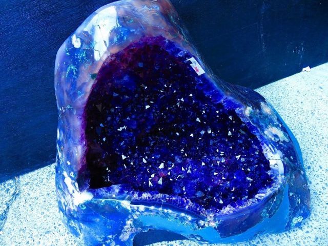 アメジストドーム超巨大55