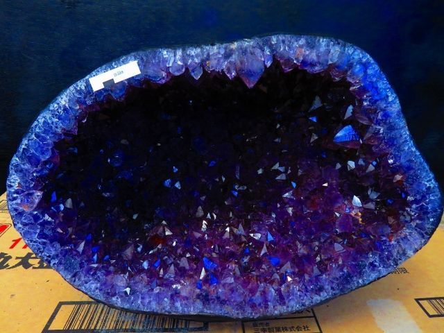 絶品濃い濃い超強パワー 超迫力 品 ウルグアイ産 天然水晶宝石 アメジストドーム超巨大19.32 kg 高さ380 mm tr 28595